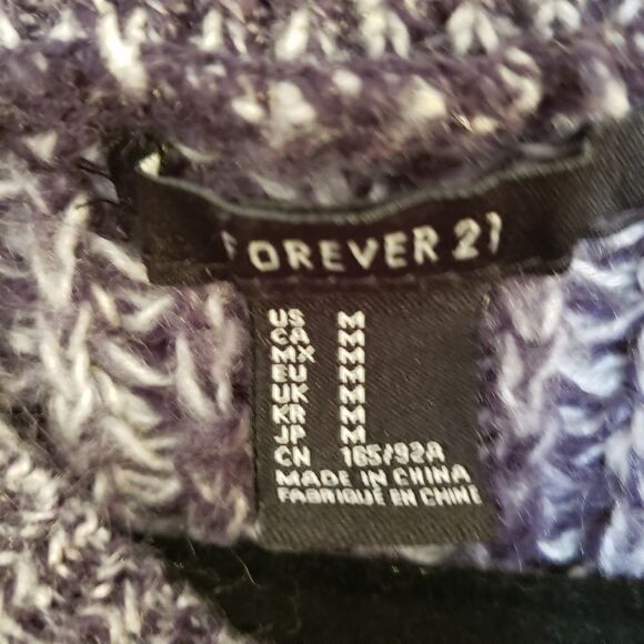 Forever 21 Chunky Knit Sweater Size Medium - Picture 4 of 6